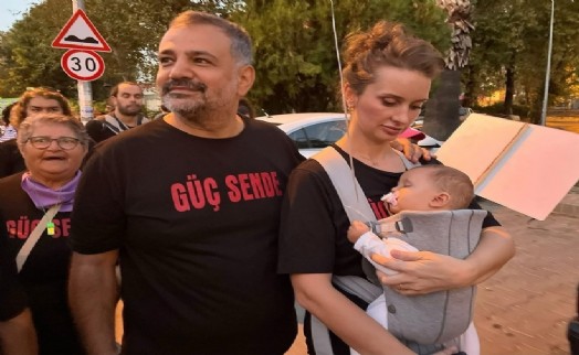 Aslanoğlu'ndan duygusal açıklama: 'Beni de üzerine CHP sosu bulayabilmek için gözaltına almışlar'