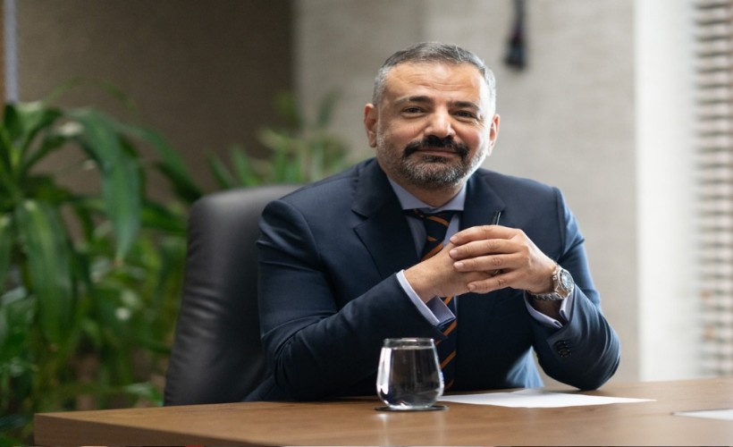 Aslanoğlu'ndan tek başına tecrit güncesi: Islık çalmak yasak
