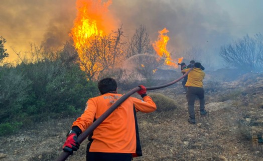 BUCAKUT yangınlarla mücadelede etkin rol alıyor