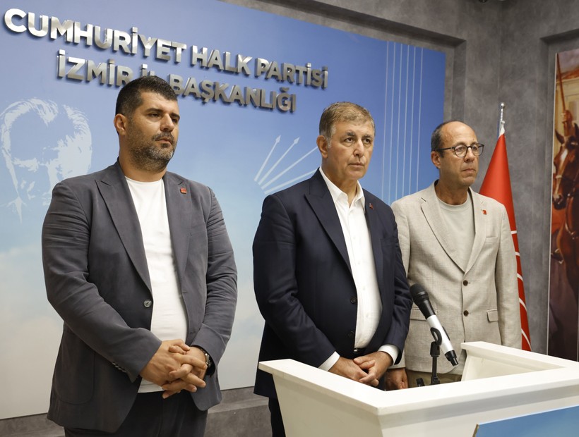 Başkan Tugay’dan CHP İzmir’e 'geçmiş olsun' ziyareti