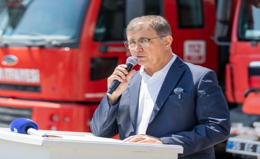 Başkan Tugay'dan yangın felaketi açıklaması: Tehdit devam ediyor!