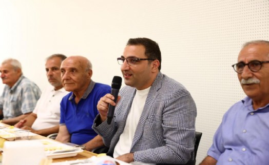 Başkan Yiğit, Cemevine konuk oldu, hayır lokmasını paylaştı