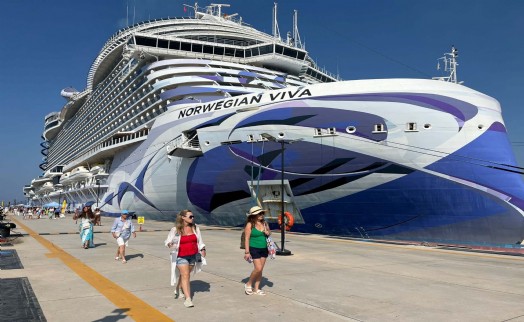 Bodrum'a denizden turist bereketi