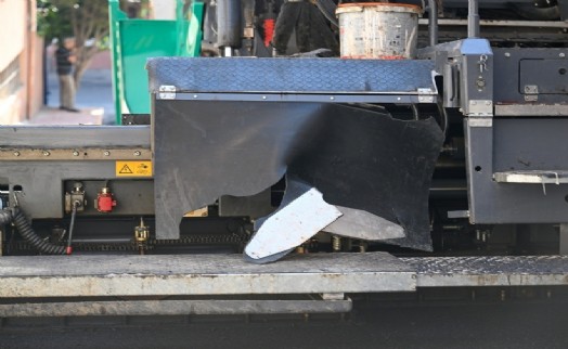 Bornova Belediyesi'nin araçlarına saldırı şoku! Muhtar özür diledi, Eşki çağrıda bulundu