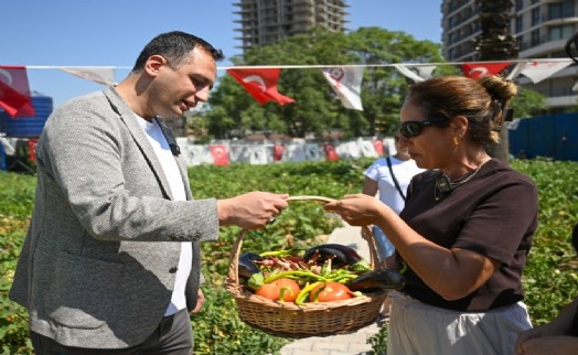 Bornova'nın kalbinde yeşeren umut; Kent Bostanları'nın sayısı 5'e çıkıyor