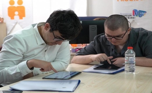 Büyükşehir'den nöro-çeşitli gençler için İŞ-İN atağı: Eğitimler tamamlandı