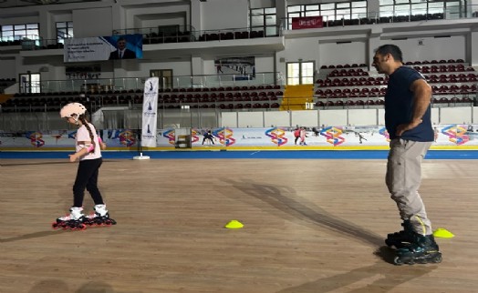 Büyükşehir'in tekerlekli paten kursunda kayıt zamanı