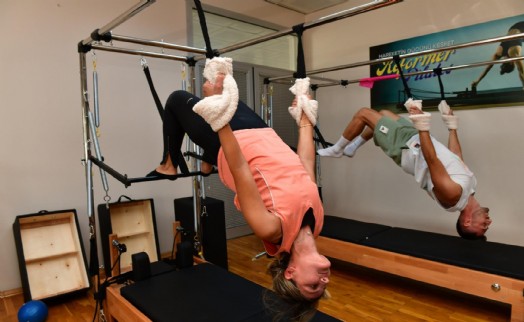 Çiğli'de 7'den 70'e binlerce kursiyerle yaz boyu spor coşkusu