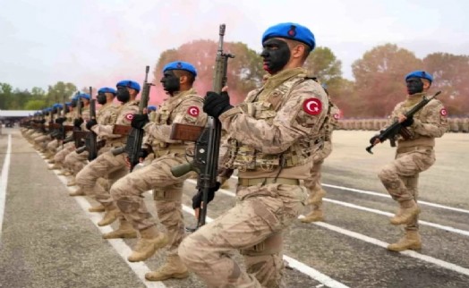 Cumhurbaşkanı Erdoğan imzaladı: Foça ve Bornova'nın komutanları değişti...