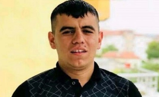 Denizli'de TIR devrildi; 1 ölü, 2 yaralı