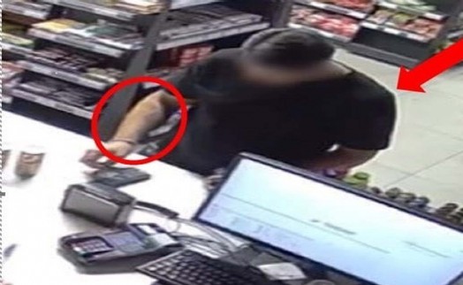 Dolandırıcılık şüphelisi, kolundaki dövmeden yakalandı