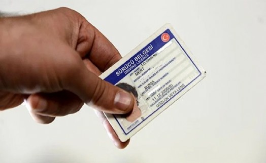 Eski tip ehliyetleri yenilemek için son 3 gün!