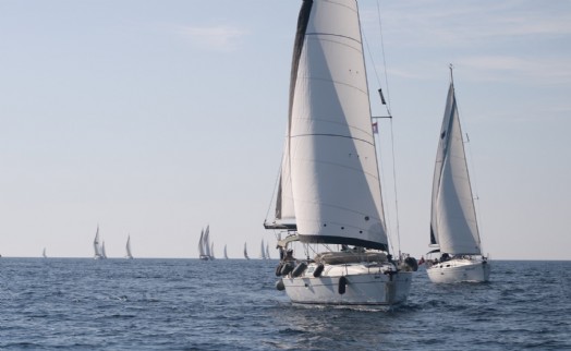 Foça yelken şenliğine hazırlanıyor