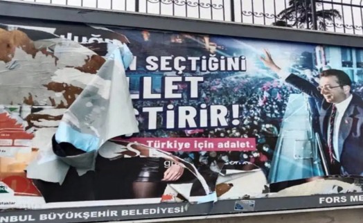 İmamoğlu'nun afişleri toplatıldı, Bakan sorumluluk almadı: ‘Görev alanımızda değil'