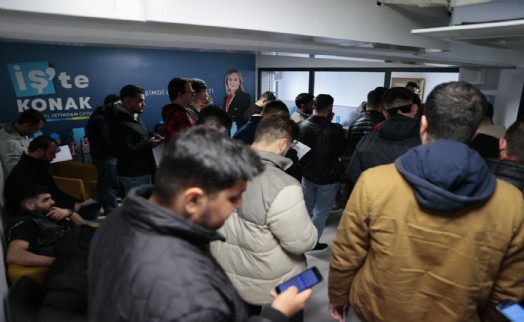 İş'te Konak 1 yılda 778 kişiyi iş sahibi yaptı