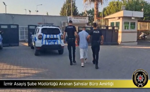 İzmir'de 95 adrese eş zamanlı baskın: 133 gözaltı