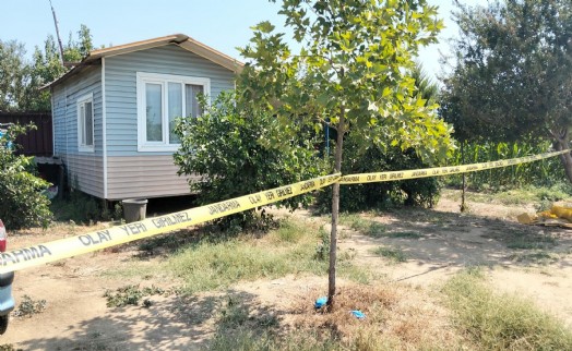 İzmir'de kan donduran olay! Babasını baltayla yaralayıp tarım ilacıyla yaşamına son verdi