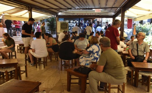 İzmir'deki sigara denetiminde ceza yağdı!