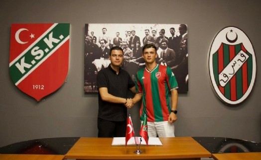 Karşıyaka Bayram Kılıç'la imzaladı