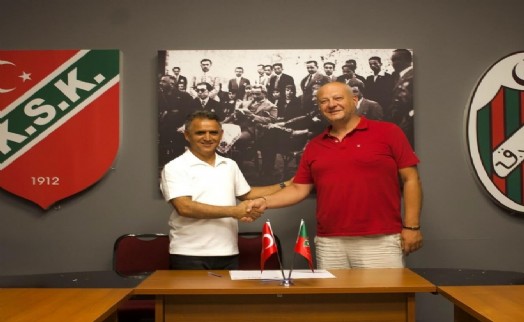 Karşıyaka'ya bir iyi bir kötü haber: Basatemür imzayı attı, Sinan gitti