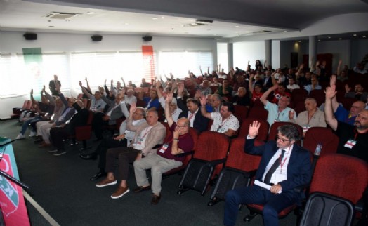 Karşıyaka'da kongre krizi