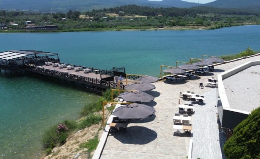 Kemalpaşa Belediyesi'nde sosyal tesislerde yenilikçi dönem: Emeklilere özel çay fiyatı 5 TL