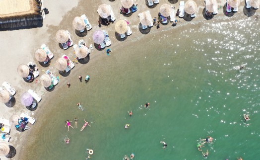 Konak'ta yaz okulu denizde final yaptı