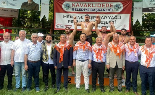 Menteşe Beşpınar'da Başpehlivanlığı Şimşek kazandı