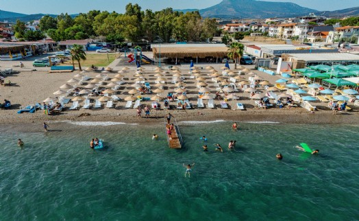 Seferihisar'dan Ürkmez'e denize sıfır sosyal tesis: Yetişkin: 'Sözümüzü tuttuk'