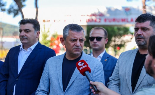 Soyer ve Aslanoğlu'nu ziyaret eden Özel, İzmir'deki iddianamelere ilişkin konuştu