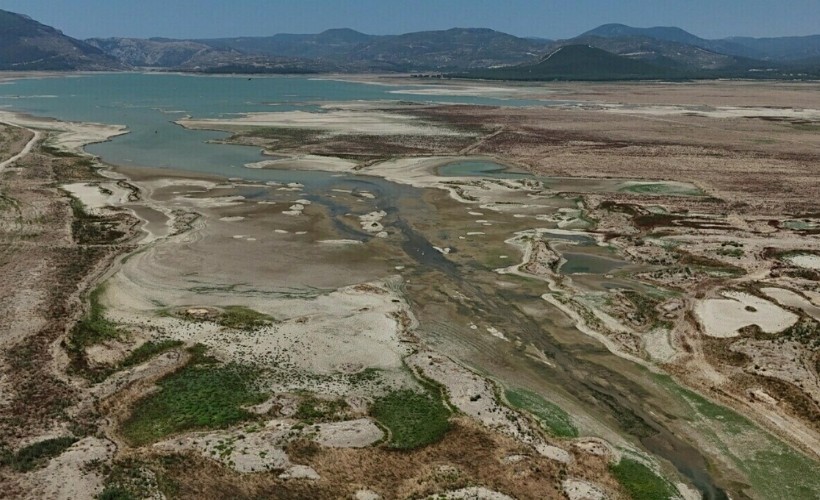 Tahtalı Barajı alarm veriyor! 2008 sonrası en düşük seviyeyi gördü