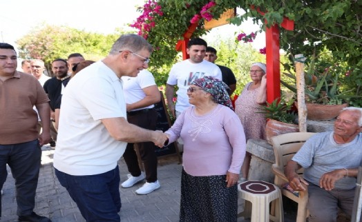 Tugay, yangın bölgelerinde vatandaşla buluştu: 'Elimizden geleni yapacağız'