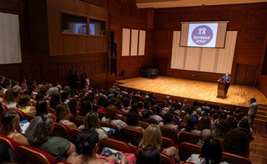 Tugay'dan Yuvamız İzmir müjdesi