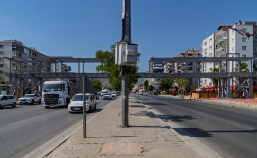 Yeni Girne'nin yıllardır beklediği üst geçit sonunda geliyor!