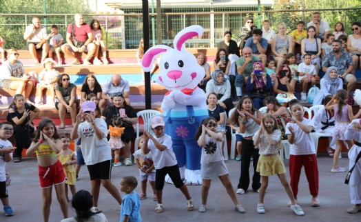 'Minik Kalpler' Seferihisar Çocuk Şenliği'nde buluştu