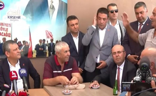 20 yıllık AK Partili Özel'e içini döktü! 'Ekmek alacak durumda değilim'