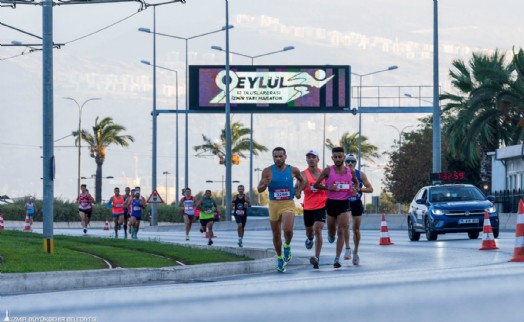 9 Eylül Yarı Maratonu için kayıt zamanı