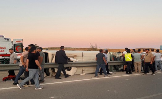 Afyonkarahisar'da iki ayrı kaza: 19 yaralı