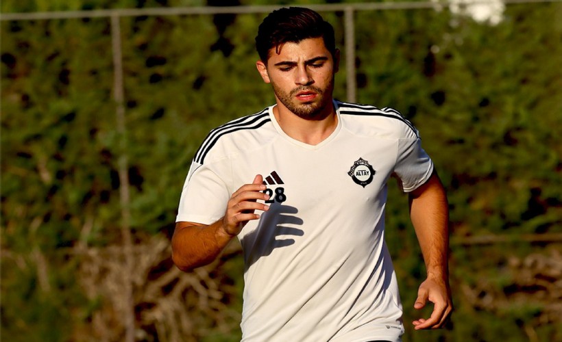 Altay'da Mehmet Gündüz ayrıldı
