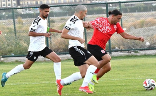 Altay kampta Balıkesirspor'a yenildi