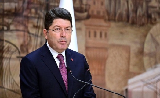 Bakan Tunç'tan Özel'in 'İBB davası borsası' sözlerine yanıt