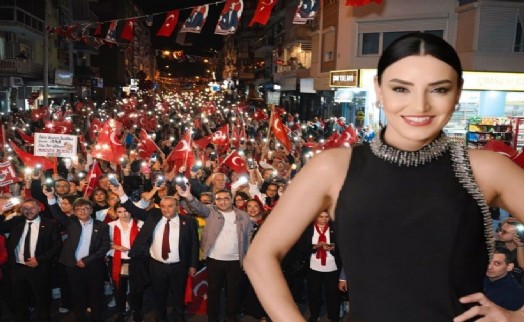 Balçova'da festival ve konserli Zafer Bayramı coşkusu