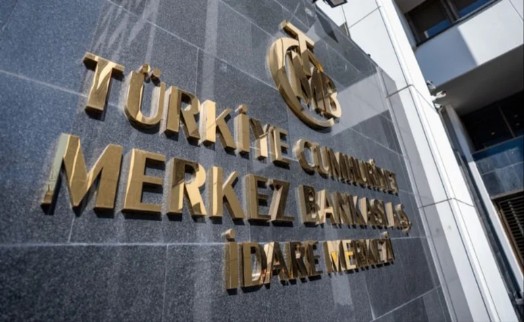 Bankalar faizi indirdi komisyonu körükledi