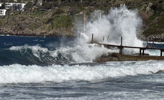 Bodrum'da feribota kuvvetli rüzgar engeli