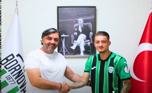 Bornova 1877'den sağ bek transferi