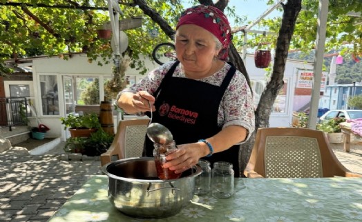 Bornova'da üretici ve kadın emeğine destek