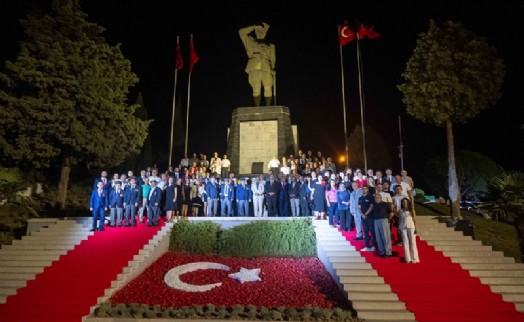 Bornova'da 30 Ağustos'un 103. yılı büyük coşkuyla kutlandı