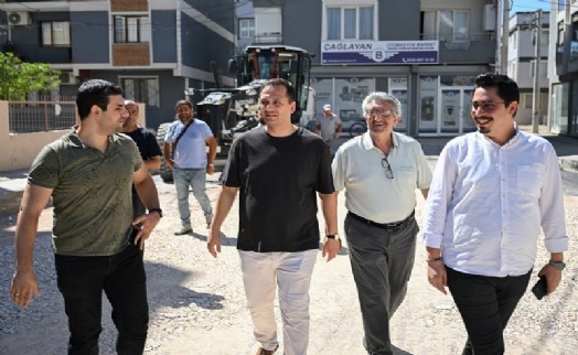 Bornova'da yol atağı: Fen İşleri her yerde