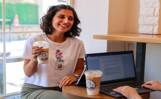 Buca Belediyesi'nden daralan cüzdanlara dost mekan: Bucafe 1928 yüzleri güldürdü!