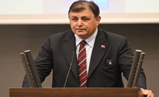 CHP İzmir'de sandık mesaisi sürüyor: Tugay mahallesinde listeye girmedi!